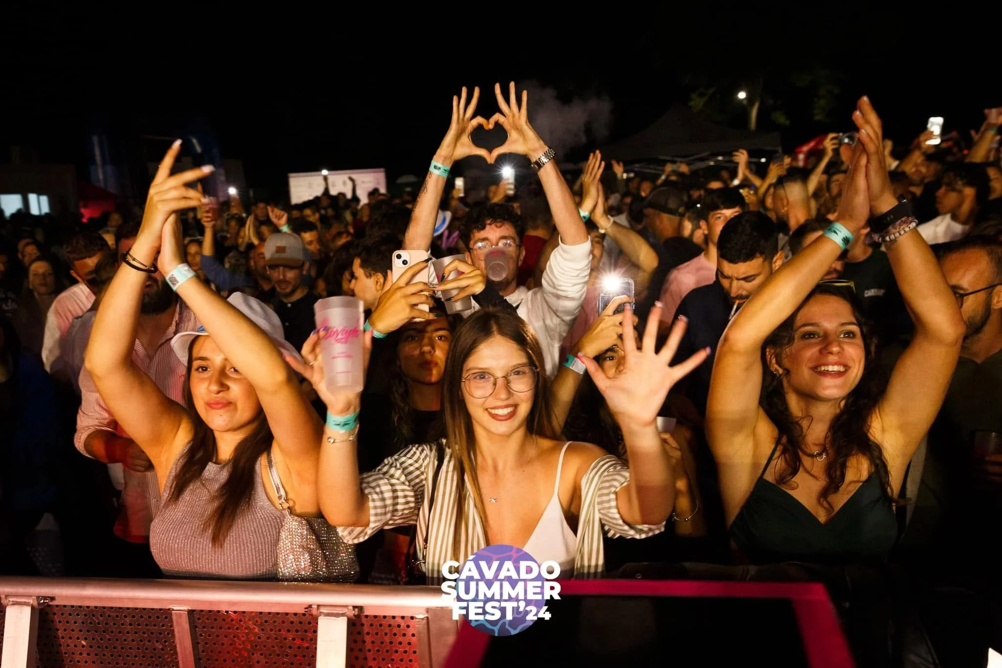 Fãs curtindo o Cávado Summer Fest 2025